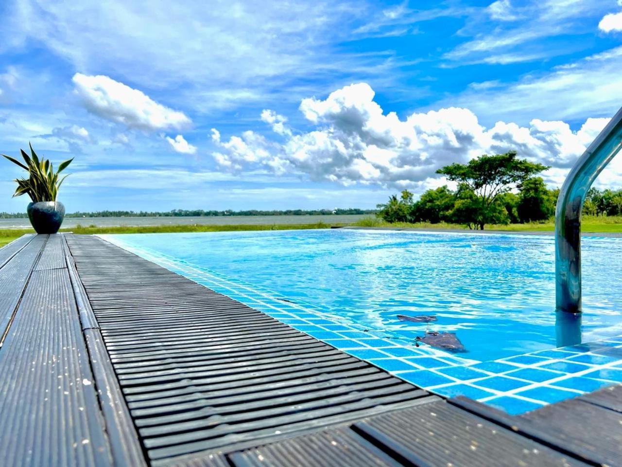 Villa Blue Wild Tissamaharama Exterior foto