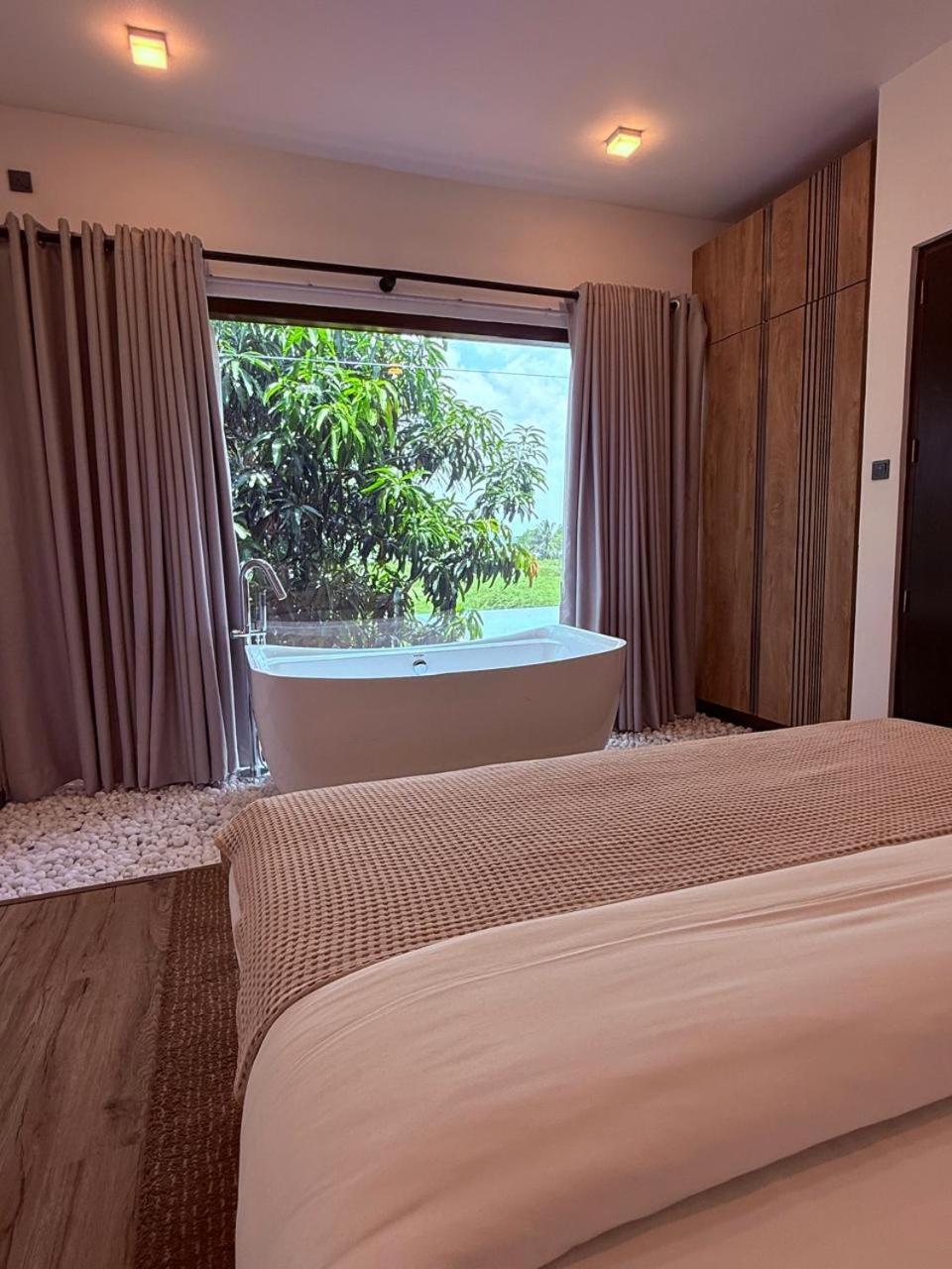 Villa Blue Wild Tissamaharama Exterior foto